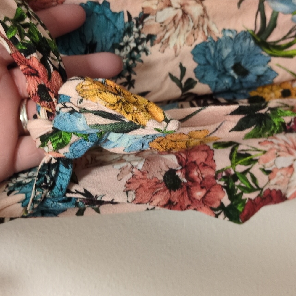 Chic MNG Casuals Floral Mini Dress - Effortless Elegance - Fun - Flirty - EUC - Picture 4 of 11